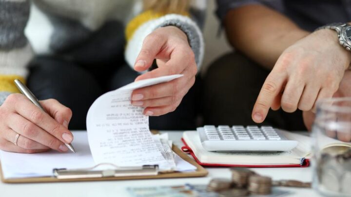 casal monta orcamento domestico familar contas de casa financas pessoais v x casal monta orcamento domestico familar contas de casa financas pessoais v x