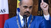 Críticas marcam atuação de Simões