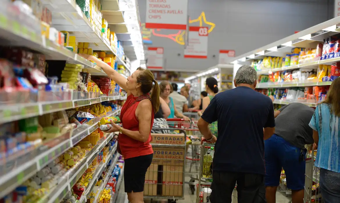 custo da cesta básica compras supermercado cesta básica