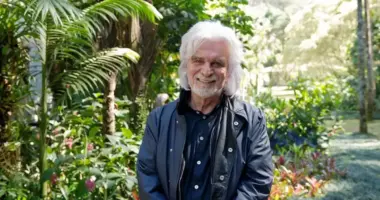 Bernardo Paz em área verde do Instituto Inhotim, em Brumadinho