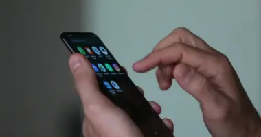 uso de smartphone e celular
