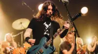 Dave Grohl durante apresentação do Foo Fighters, banda que retorna a Belo Horizonte em 2027 para show na Arena MRV