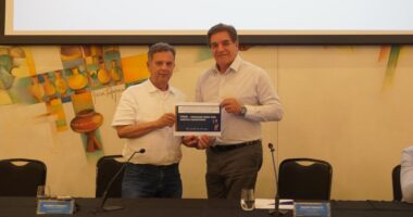 Fecomércio MG entrega proposta THDG ao senador Rogério Marinho e amplia debate sobre novas relações de trabalho