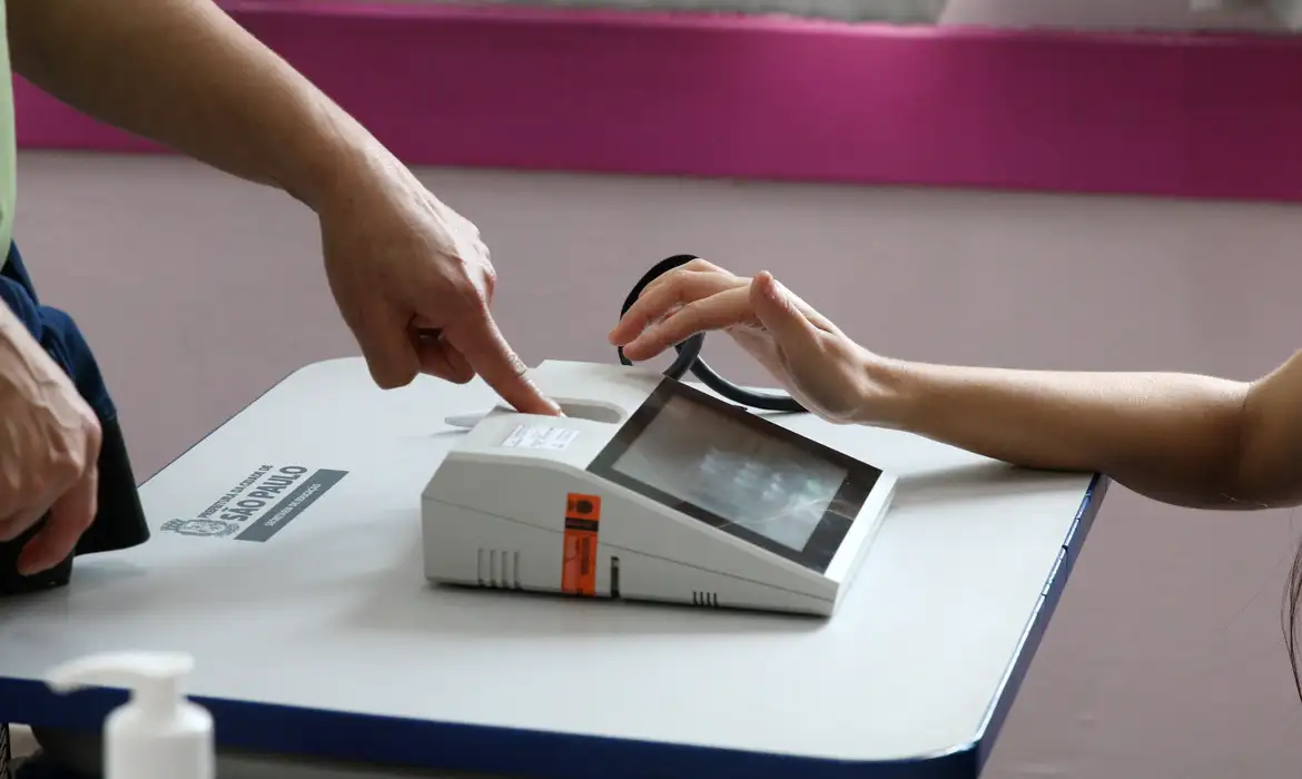 biometria nas eleições deste ano votação urna eletrônica Rovena Rosa Agência Brasil