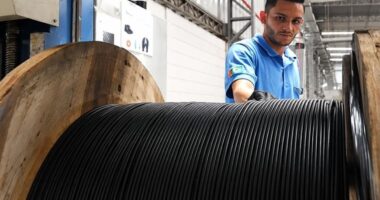 Sul de Minas amplia fábrica de cabos ópticos