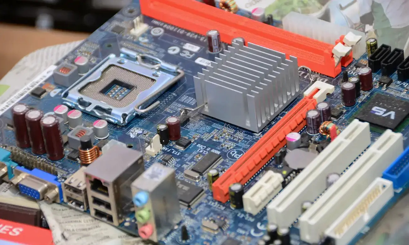 Correios recolhem lixo eletrônico metareciclagem kits para doaco ft emerson ferraz ()